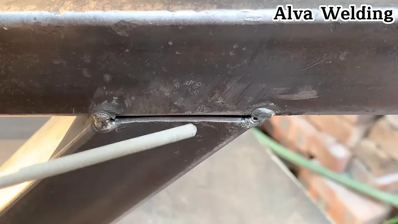 Alva demonstrating consistent bead patterns for practice