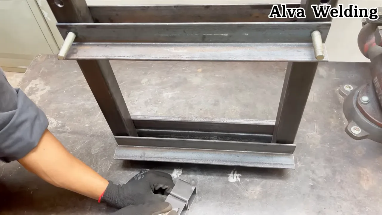 guide rods installed to keep the ram aligned during pressing