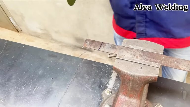 Square checking grinder cutting path perpendicular to work stop on a sliding stand